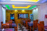 Restavracija oz. druge možnosti za prehrano v nastanitvi Aves Executive Hotel