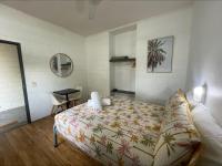 YHA Coolangatta Gold Coastにあるベッド