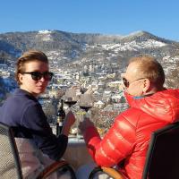 Nespecifikovaný výhled na hory nebo výhled na hory při pohledu z penzionu