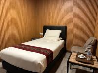 SS Hotel Serembanにあるベッド