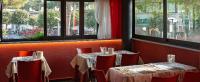 Reštaurácia alebo iné gastronomické zariadenie v ubytovaní Hotel Savoia