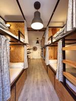 Postel nebo postele na pokoji v ubytování Surfing Etxea - Surf Hostel