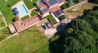 Pohľad z vtáčej perspektívy na ubytovanie Villa Lipa