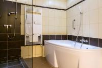 Koupelna v ubytování Ambient Hotel & Thermal Spa