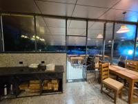 Khu vực ghế ngồi tại Citrus Prime Hill Queen Resort