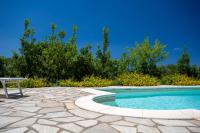 Bazén v ubytovaní VILLA RAFAEL CON Piscina, IUN P4098 alebo v jeho blízkosti