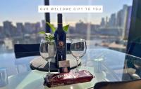 Melbourne Lifestyle Apartments - Best Views on Collinsで提供されているドリンク