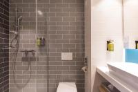 Holiday Inn Express Brussels - Airport by IHGにあるバスルーム