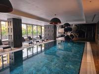 Bazén v ubytování Cebeci Towers Luxury nebo v jeho okolí