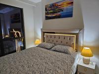 Postel nebo postele na pokoji v ubytování Cebeci Towers Luxury