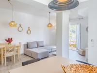 Posezení v ubytování Almira Hotel