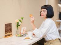 ホテルの敷地内または近くでの食事または食べ物