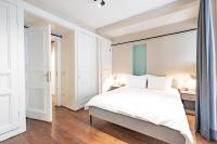 Postel nebo postele na pokoji v ubytování Homie Suites - Historical Apartments in the center of Beşiktaş