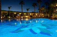 The swimming pool at or close to Hotel Caesar Palace