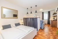 Posteľ alebo postele v izbe v ubytovaní Villa Haya with heated pool