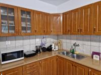 Kuchyňa alebo kuchynka v ubytovaní Apartman PP 13