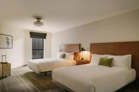 Ein Bett oder Betten in einem Zimmer der Unterkunft FOUND Hotel, Santa Monica