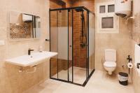 Koupelna v ubytování Signature Stays Breezy Modern Apt