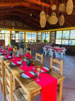 Un restaurante u otro lugar para comer en HOTEL EX HACIENDA EL MOLINO