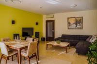 Posezení v ubytování Апартамент Пирин Apartment Pirin