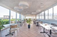 Reštaurácia alebo iné gastronomické zariadenie v ubytovaní Mangia's Pollina Resort