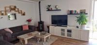 TV a/nebo společenská místnost v ubytování Villa Contenta Canyelles