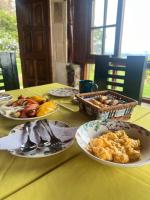 Jídlo v kempu nebo okolí