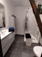 Kúpeľňa v ubytovaní T2 calme et chaleureux 1 à 5 pers