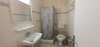 Kúpeľňa v ubytovaní Paleo Inn Hotel