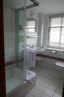 Koupelna v ubytování Hotel Restaurant Schwane