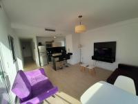 departamento en Nordelta condo 216 2 amb bahia de Nordeltaにあるテレビまたはエンターテインメントセンター