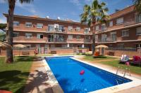 Bazén v ubytování Apartamentos Velor nebo v jeho okolí
