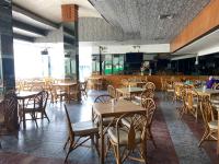 En restaurant eller et andet spisested på โรงแรมโกลเด้นแกรนด์ พิษณุโลก