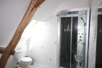 Kúpeľňa v ubytovaní Amazing renovated Loire Valley gite