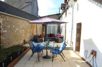 Balkón alebo terasa v ubytovaní Amazing renovated Loire Valley gite