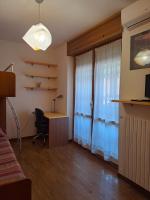 Televízia a/alebo spoločenská miestnosť v ubytovaní Milano Linate Airport Apartment