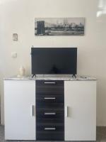 TV a/nebo společenská místnost v ubytování Ubytování Linda
