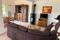 Część wypoczynkowa w obiekcie Holiday Home Maizeray Saint Martin Du Tartre