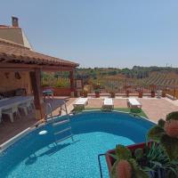 The swimming pool at or close to Casa de la Abuela Pili