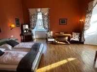 Posteľ alebo postele v izbe v ubytovaní Schloss Moosburg Gästehaus