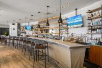 Лаундж или бар в The Atlantic Hotel & Spa