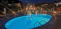 Bazén v ubytovaní Paleo Inn Hotel alebo v jeho blízkosti