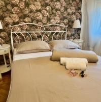 Postel nebo postele na pokoji v ubytování Apartments & Villa Tisno