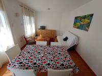 Posedenie v ubytovaní RNET - MTA Apartaments A2