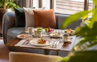 Makanan di atau berdekatan hotel