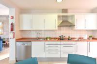 A kitchen or kitchenette at Villa Gran Canaria Specialodges