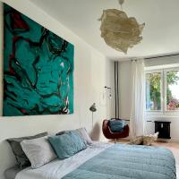 Posteľ alebo postele v izbe v ubytovaní Art & Design 3 rooms apartment in city center