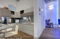 A kitchen or kitchenette at Belle Donne Apartments by Mamo Florence