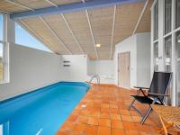 Bazén v ubytování Holiday Home Petkana - 700m from the sea by Interhome nebo v jeho okolí