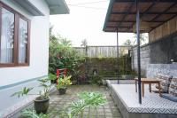 Urbanview Villa Pondok Uma Sari near Ubudにある庭